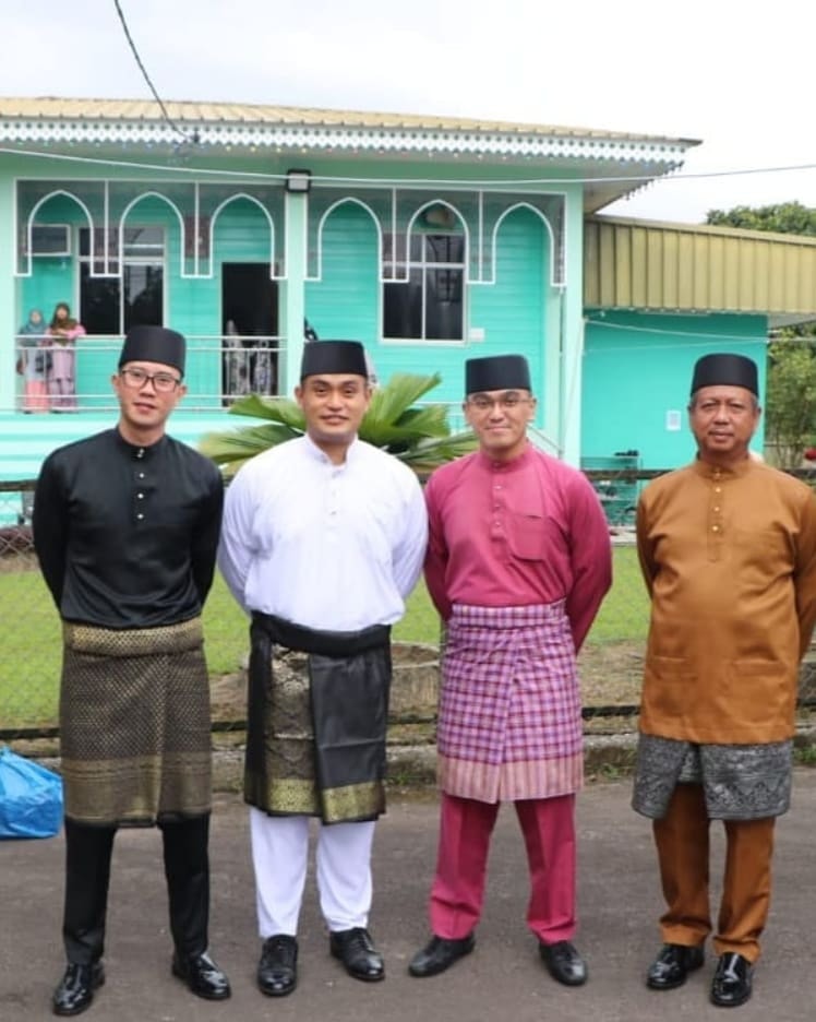 ANGGOTA BOMBA MEMELUK AGAMA ISLAM 2.jpg